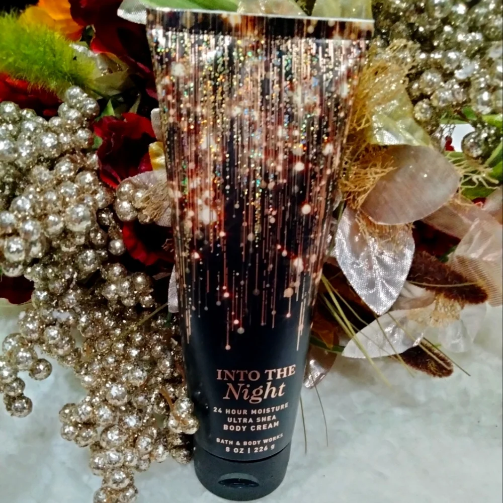 Into The Night Bath And Body Works body cream new